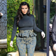 Illustration for article titled Kim Kardashian Has No Idea What to Wear in That Awkward Stage of Early Pregnancy